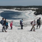 【軽登山】4月29日（水・祝）「八幡平山頂　残雪の湖沼群巡り」
