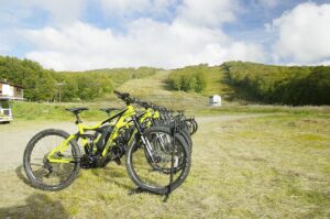 「E-MTBサイクリングツアー　～八幡平・錦秋の森を走ろう～（10月10日、16日開催）」のお知らせ