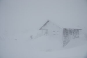 冬山巡視「茶臼岳Ⅰ」猛吹雪