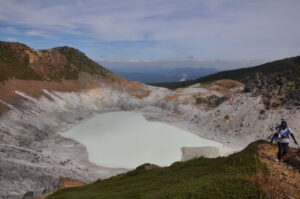 「秋田焼山　紅葉トレッキング」を開催しました。