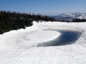 5/19　三日月の水面