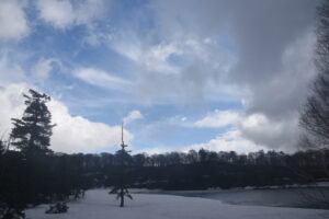 本日の天気　大沼（4/21)